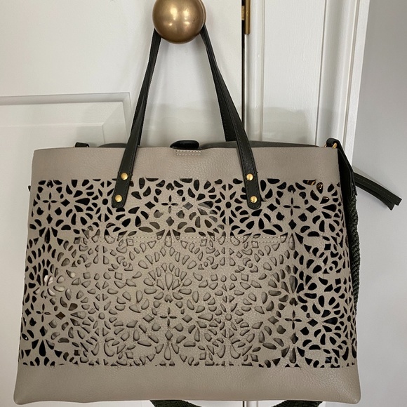 Kempton & Co. Kingsbridge Cut Out Bag